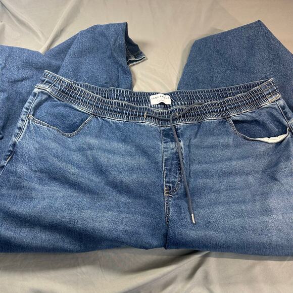 Lane Bryant Women's Pull On Elastic Waist Jeans size 26 - Picture 3 of 7
